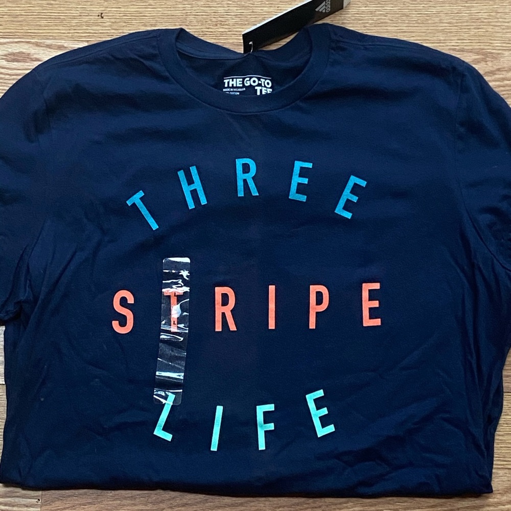Adidas T-Shirt